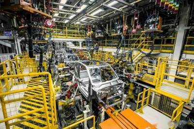 雙料第一！五菱汽車榮膺民族汽車品牌認知度與保值率雙冠王